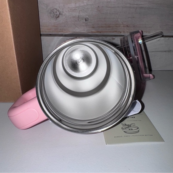 Stanley 20 oz FlowState Quencher Tumbler Strawberry Twist 2025 Target Release - Picture 6 of 9